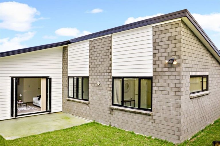 Photo of property in 6 Huamanu Street, Pukekohe, 2120