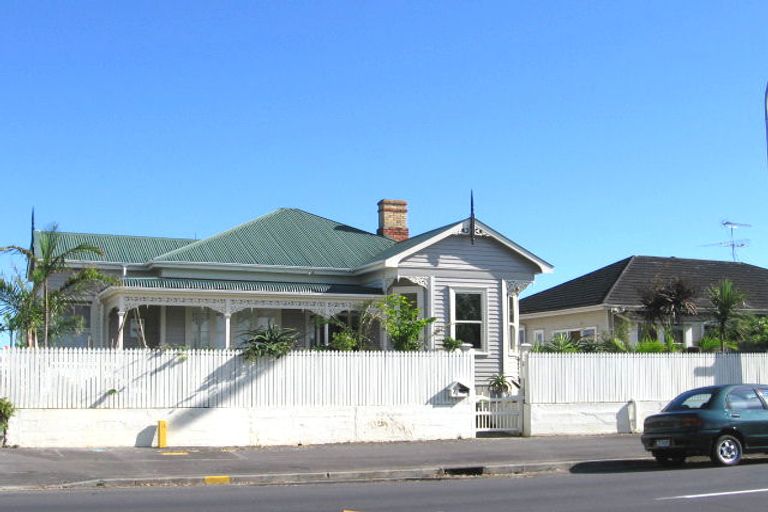 Photo of property in 7 Calliope Road, Devonport, Auckland, 0624