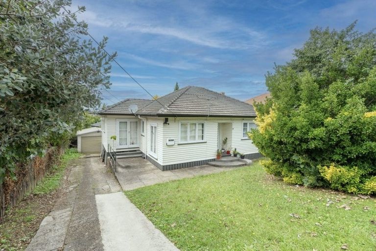 Photo of property in 18 Masters Avenue, Hillcrest, Hamilton, 3216