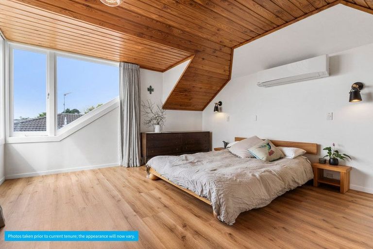 Photo of property in 2/36 Beulah Avenue, Rothesay Bay, Auckland, 0630