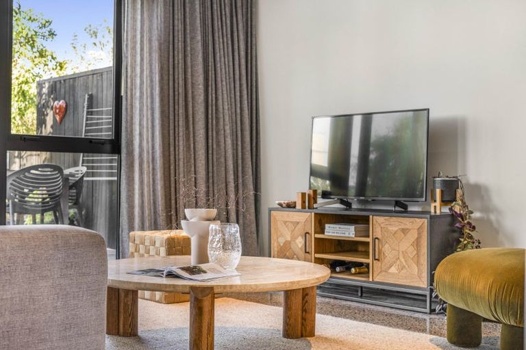 Photo of property in 20 Hastings Street, Hobsonville, Auckland, 0616