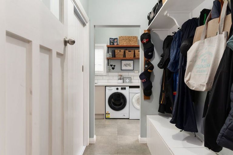 Photo of property in 19 Clifton Avenue, Carterton, 5713