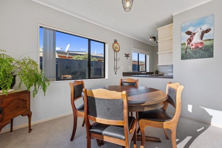 Photo of property in 273/1 Mangorei Road, Merrilands, New Plymouth, 4312