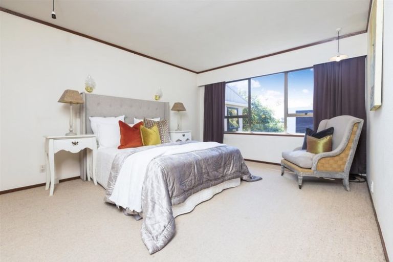 Photo of property in 1/3 Sarah Place, Farm Cove, Auckland, 2012