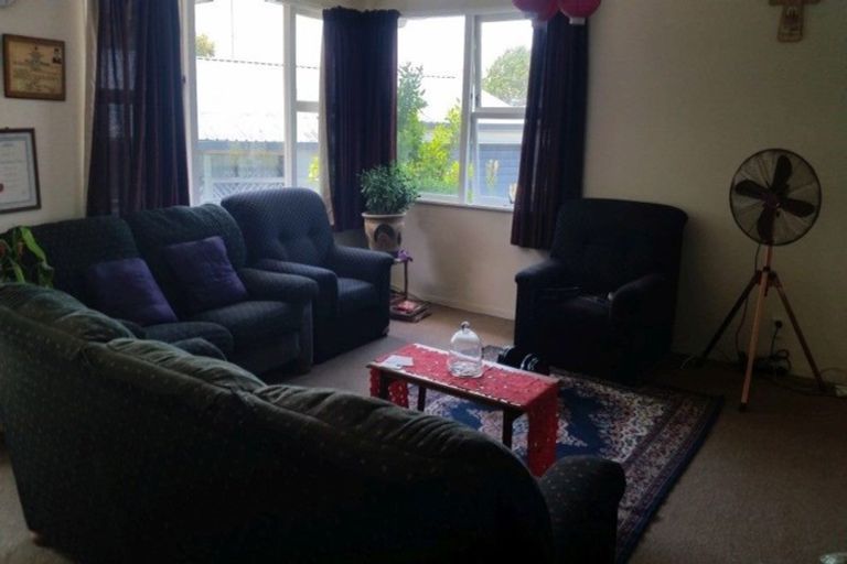 Photo of property in 5 Shale Avenue, Massey, Auckland, 0614
