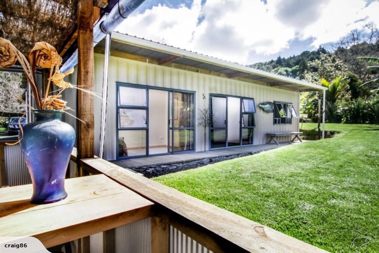 Photo of property in 100 Motukaraka Point Road, Kohukohu, 0491