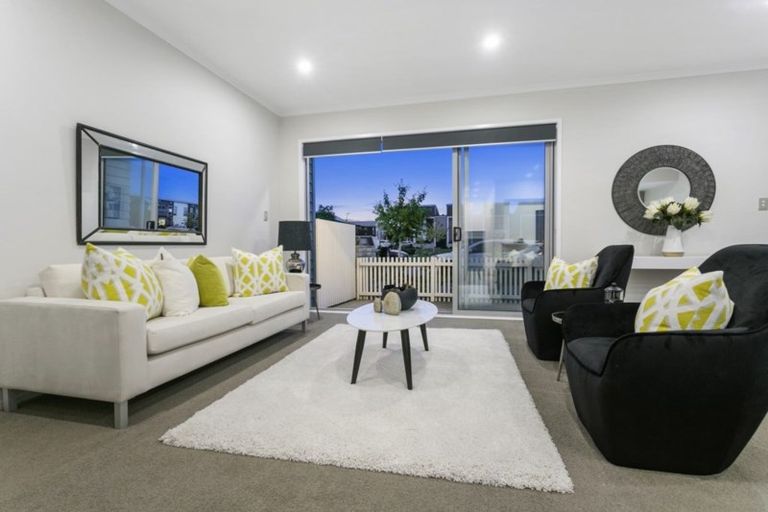 Photo of property in 9 Rangihina Road, Hobsonville, Auckland, 0616