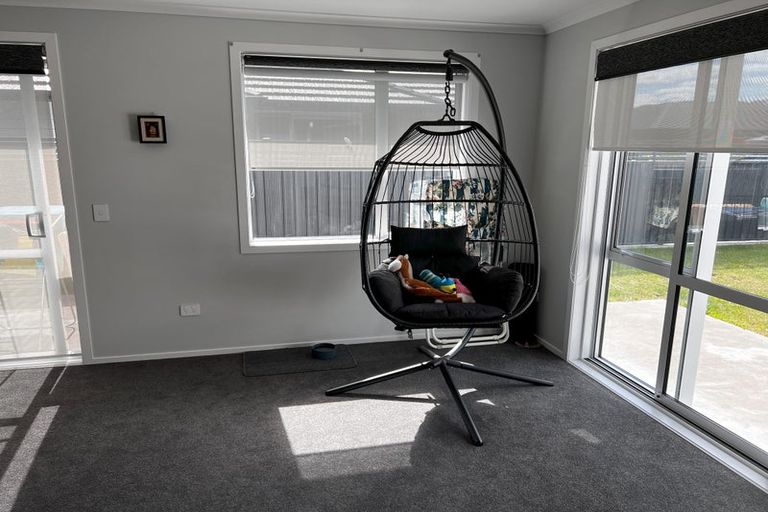 Photo of property in 107 Mawai Hakona Drive, Wallaceville, Upper Hutt, 5018