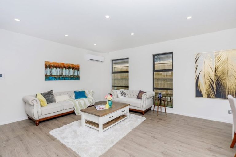 Photo of property in 89 Nobilo Road, Kumeu, 0810