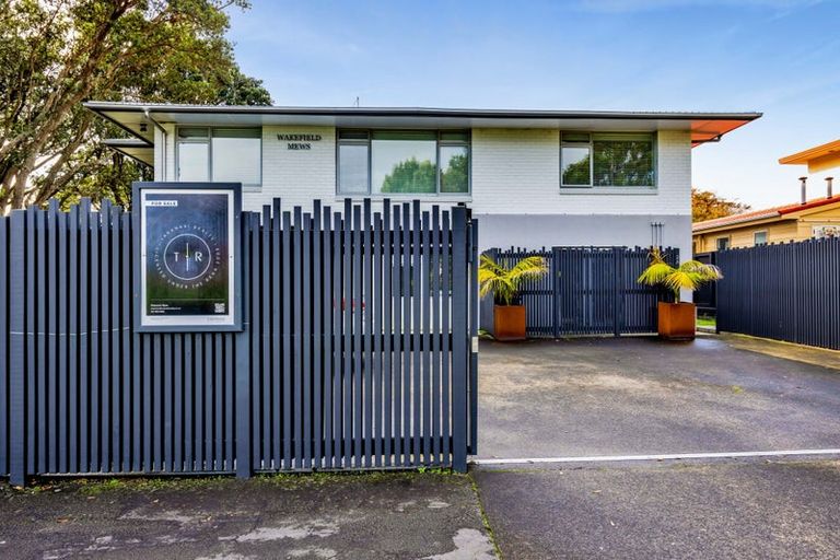 Photo of property in 2 Wakefield Street, Welbourn, New Plymouth, 4310