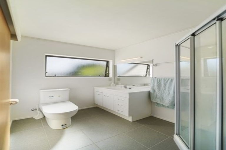 Photo of property in 2/214 Moore Street, Howick, Auckland, 2014