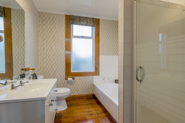 Photo of property in 2 Weraroa Road, Levin, 5510