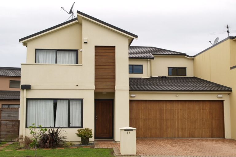 Photo of property in 54 Tiger Drive, Golflands, Auckland, 2013