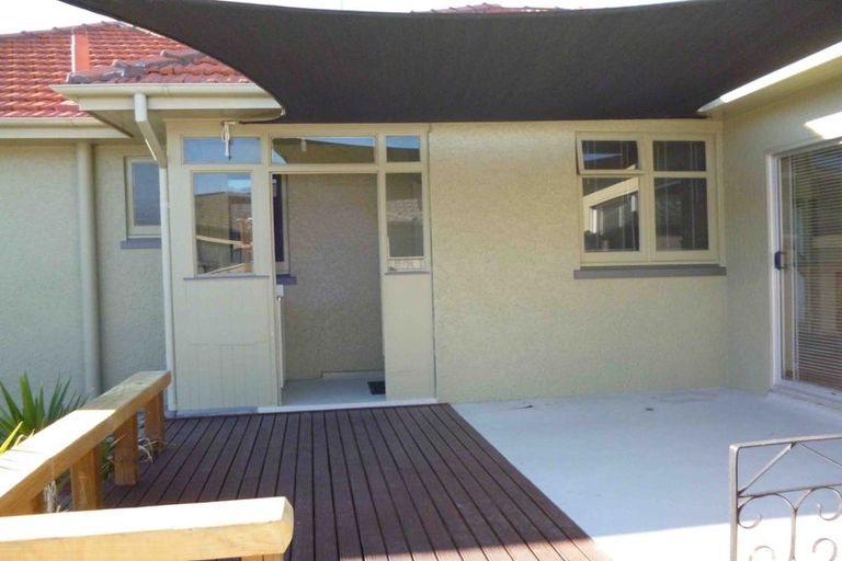 Photo of property in 11 Anzac Avenue, Onekawa, Napier, 4110