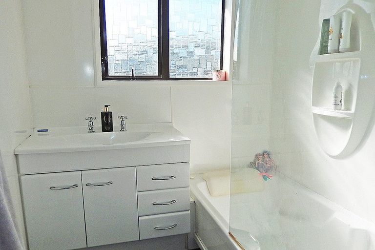 Photo of property in 9 Selwyn Street, South Hill, Oamaru, 9400