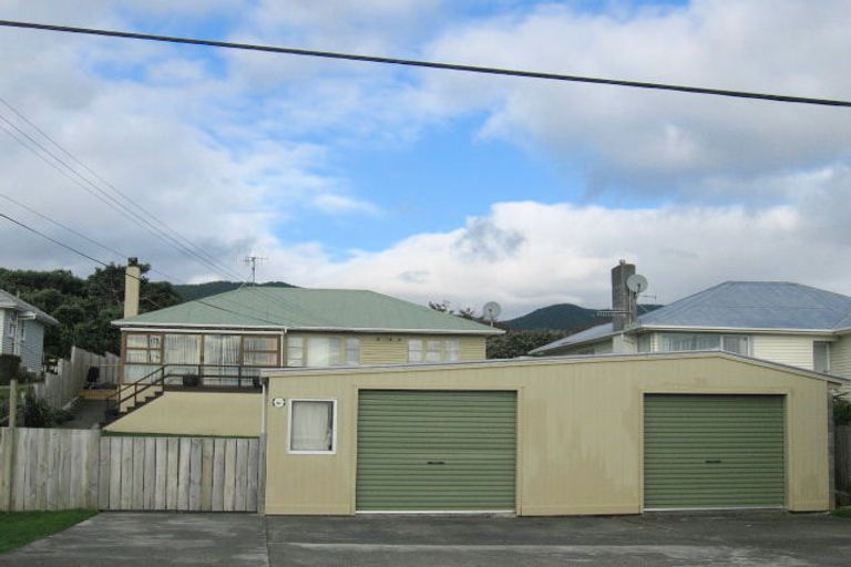 Photo of property in 5 Parakai Street, Paraparaumu, 5032
