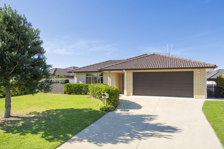 Photo of property in 3 Stenning Place, Papamoa Beach, Papamoa, 3118