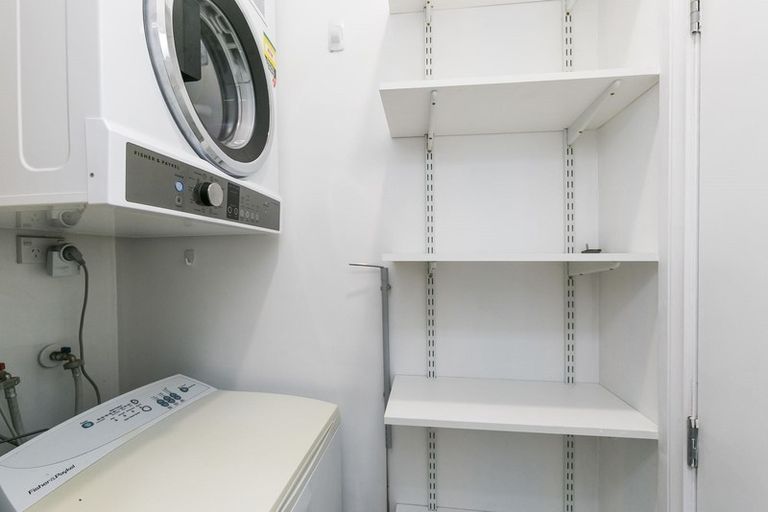 Photo of property in 96 Elizabeth Street, Mount Victoria, Wellington, 6011