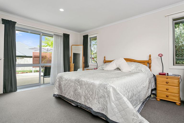 Photo of property in 18 Brancaster Place, Cambridge, 3434