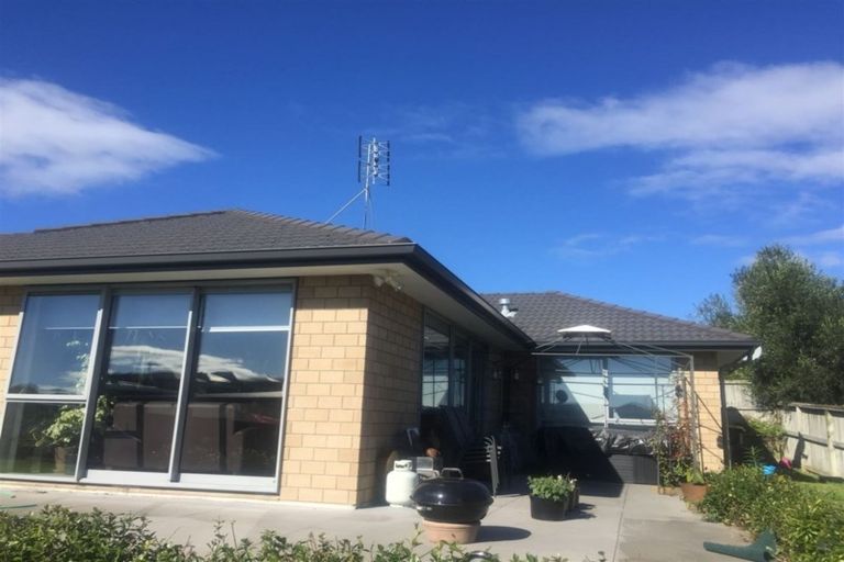Photo of property in 6 Crater Close, Pyes Pa, Tauranga, 3112