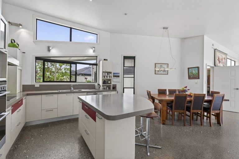 Photo of property in 4 Iwanui Close, Waitara, 4320