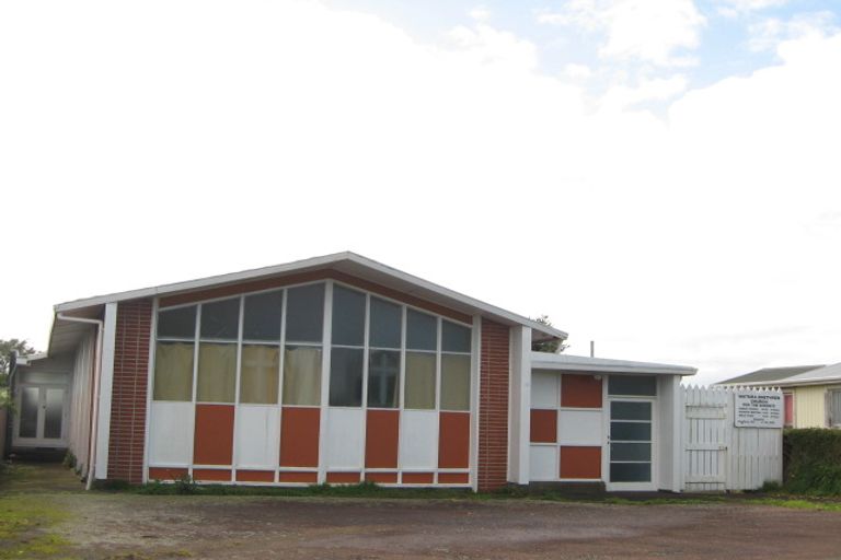 Photo of property in 78 Broadway, Waitara, 4320