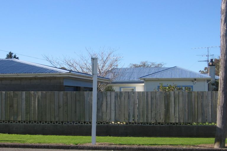 Photo of property in 25 Lyon Street, Featherston, 5710