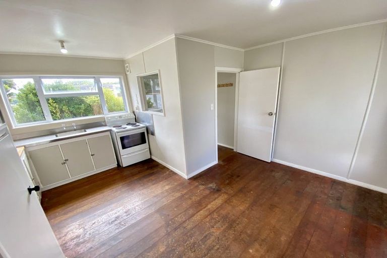 Photo of property in 56 Coates Street, Tawa, Wellington, 5028