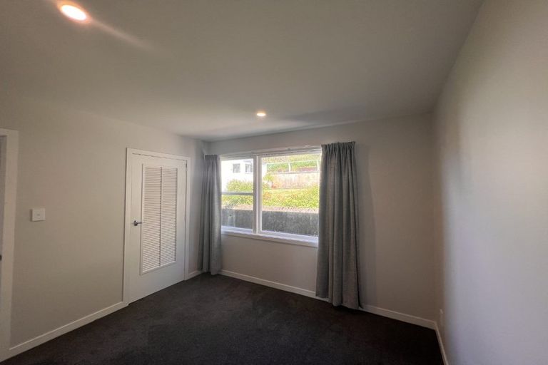 Photo of property in 31 Gardiner Grove, Wainuiomata, Lower Hutt, 5014
