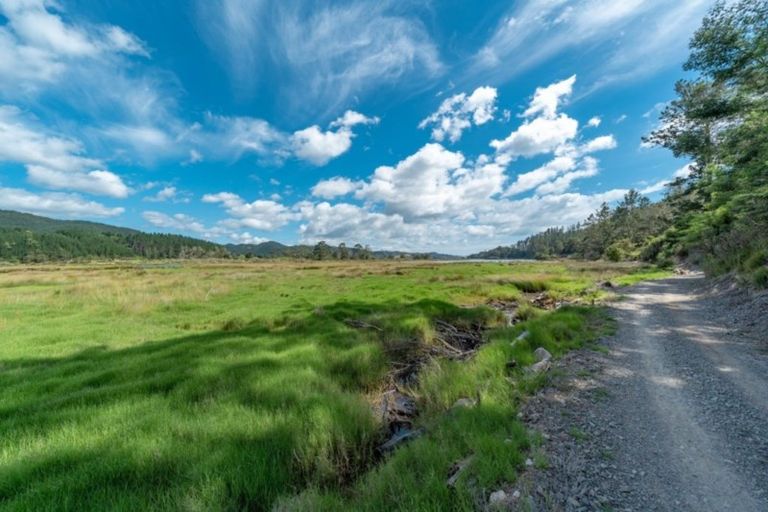Photo of property in 671 Hikuai Settlement Road, Pauanui, Hikuai, 3579
