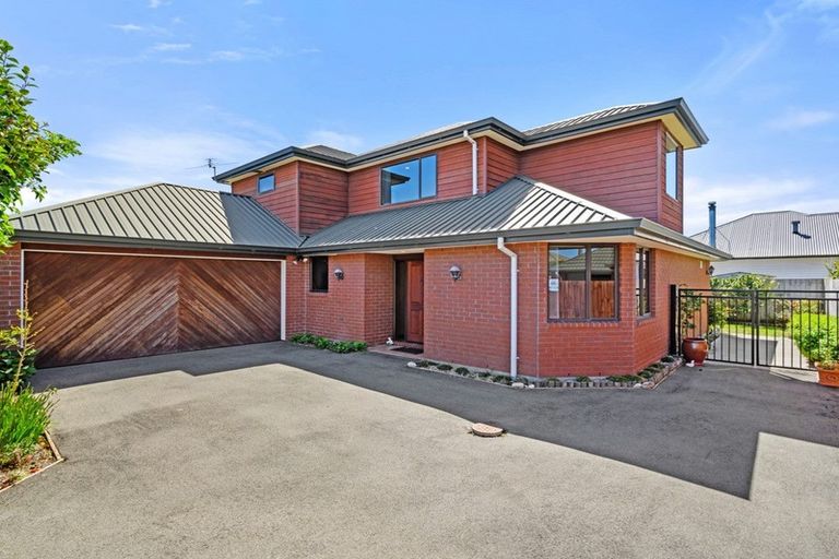 Photo of property in 2/18 Wentworth Street, Ilam, Christchurch, 8041