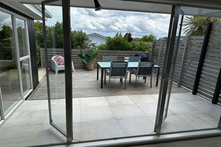 Photo of property in 3/38 William Souter Street, Forrest Hill, Auckland, 0620