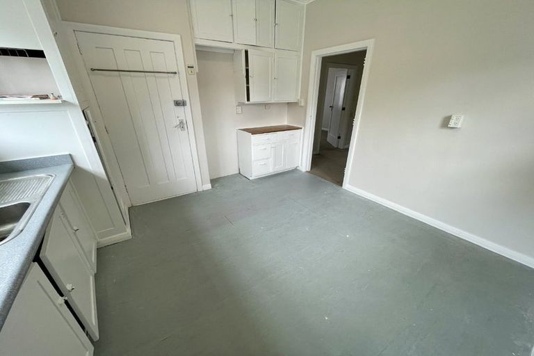 Photo of property in 8 Brook Street, Waiwhetu, Lower Hutt, 5010