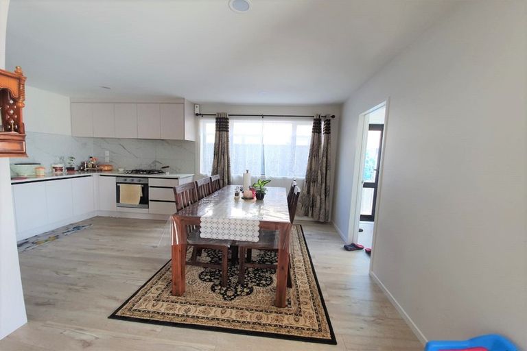 Photo of property in 53 Sapwood Crescent, Takanini, 2110