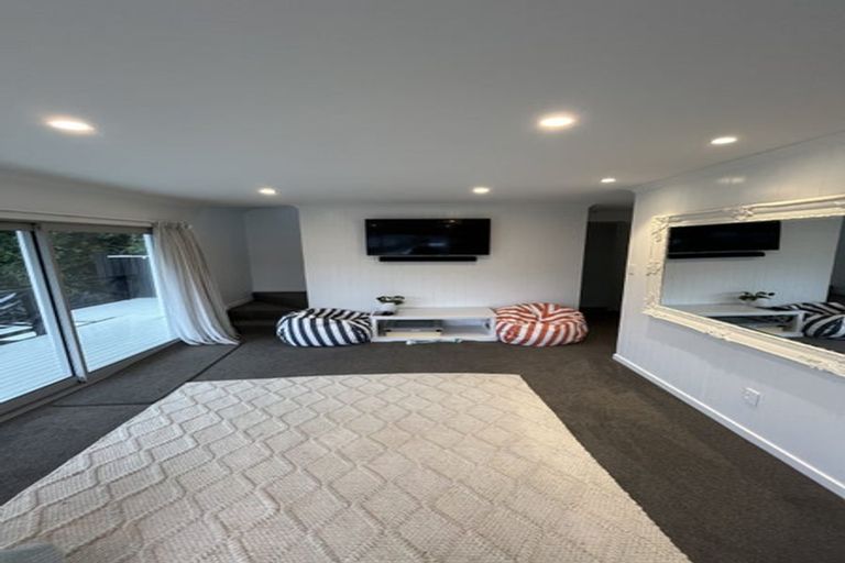 Photo of property in 1/8 Azimuth Place, Whitby, Porirua, 5024