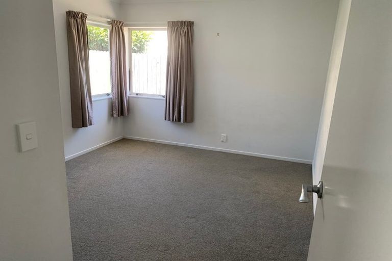 Photo of property in 4 Poaka Avenue, Takanini, 2112