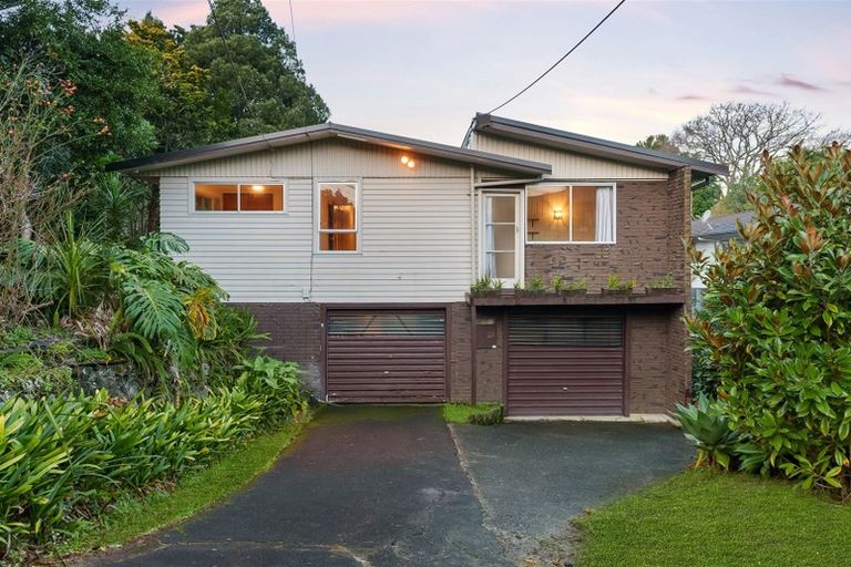 Photo of property in 22 Korotaha Terrace, Rothesay Bay, Auckland, 0630