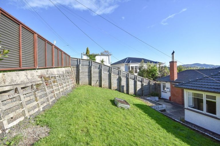 Photo of property in 37 Easther Crescent, Kew, Dunedin, 9012