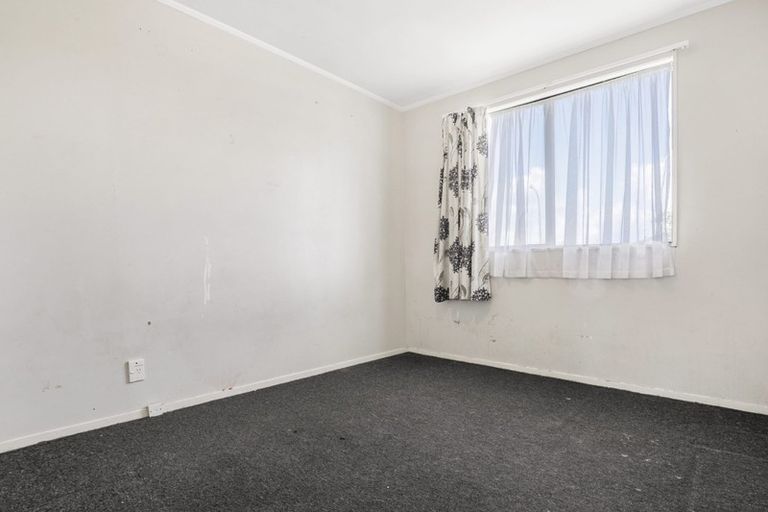 Photo of property in 1/14 Etherton Drive, Weymouth, Auckland, 2103