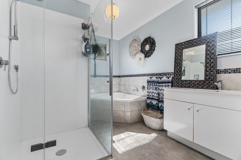 Photo of property in 1891 Cambridge Road, Cambridge, 3434