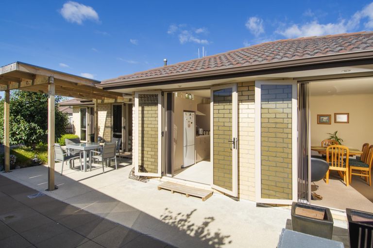 Photo of property in 3 Stenning Place, Papamoa Beach, Papamoa, 3118