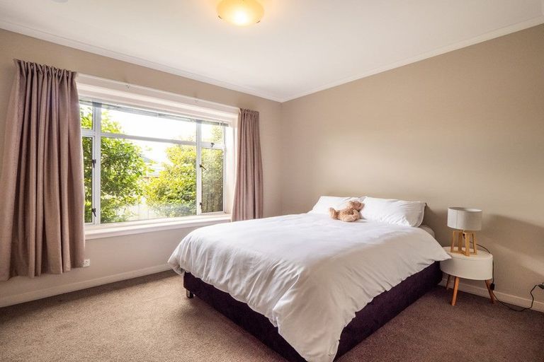 Photo of property in 5 Hargest Crescent, Saint Kilda, Dunedin, 9012