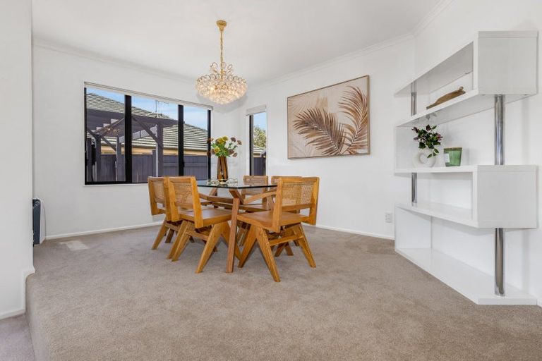 Photo of property in 6 Mariners Way, Whitby, Porirua, 5024