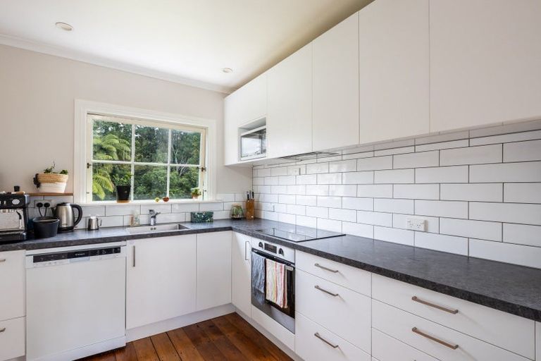 Photo of property in 22 Cutfield Street, Inglewood, 4330