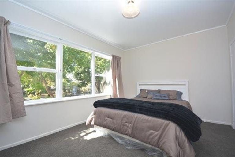Photo of property in 55 Plumley Crescent, Mangere, Auckland, 2022