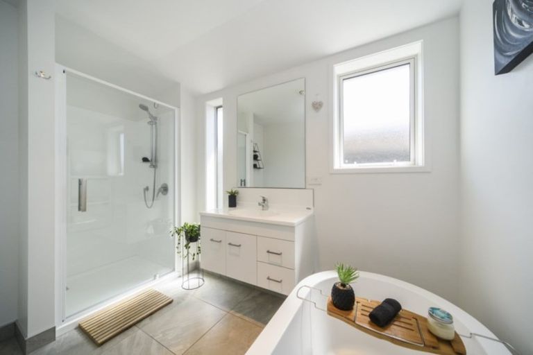 Photo of property in 14 Macdonald Heights, Feilding, 4702