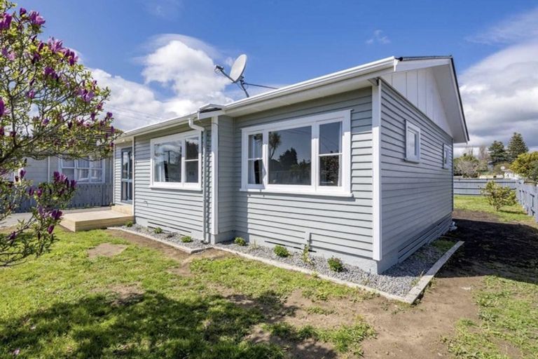 Photo of property in 18 Maire Street, Otaki, 5512