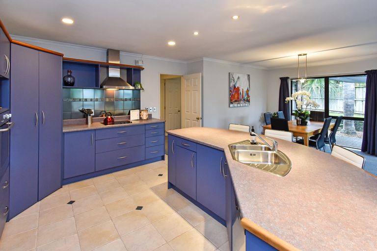 Photo of property in 7 Crannich Place, Wattle Downs, Auckland, 2103