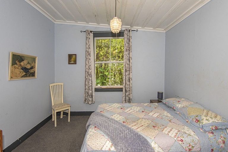 Photo of property in 16 George Street, Hikurangi, 0114