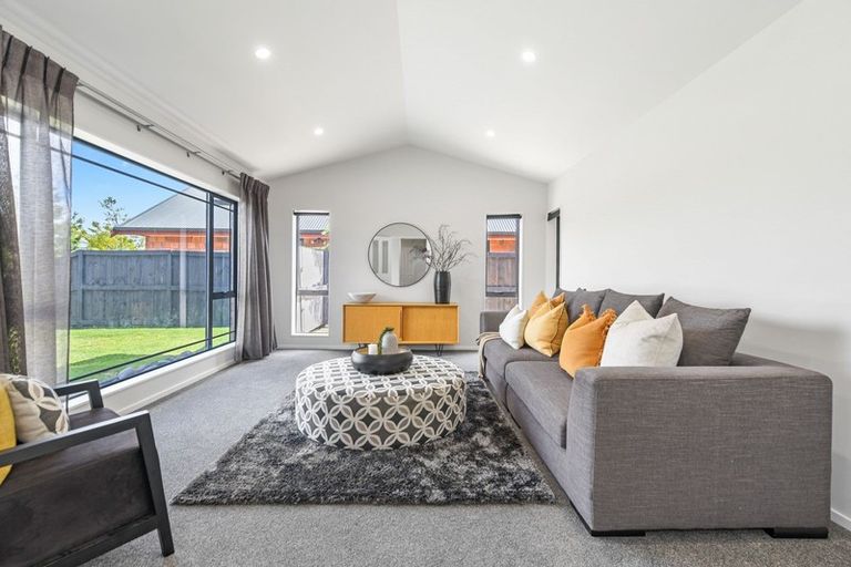 Photo of property in 12 Oldfield Court, Huntington, Hamilton, 3210